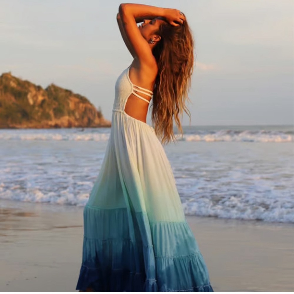 Tiare Hawaii
Naia Maxi Dress